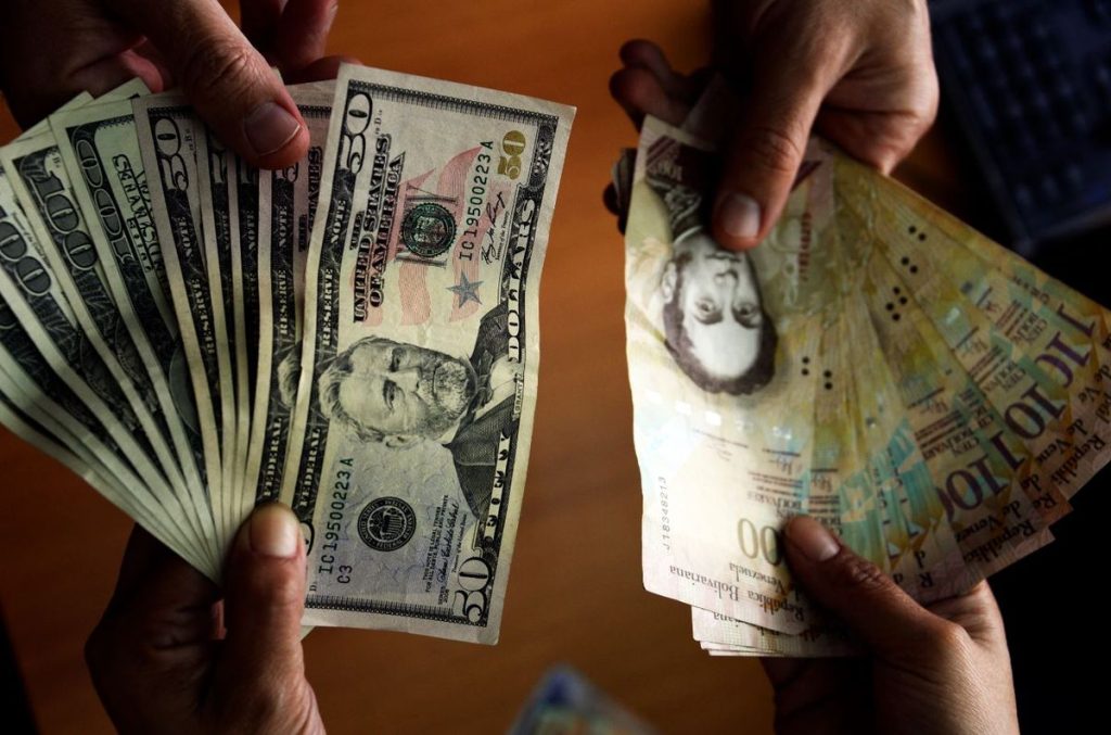 Cómo invertir en dólares desde LATAM: guía completa 2026 9dd2aa0003389001280402c0affe69aa